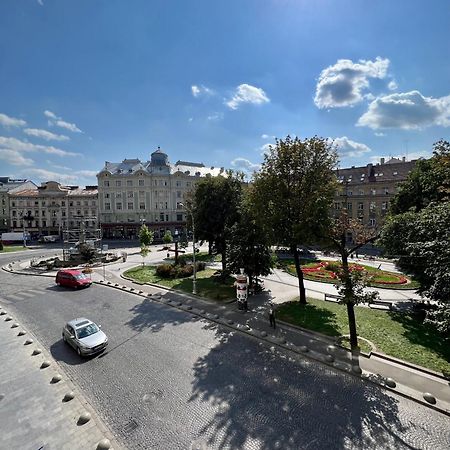 Avenue Apart Lviv Bagian luar foto
